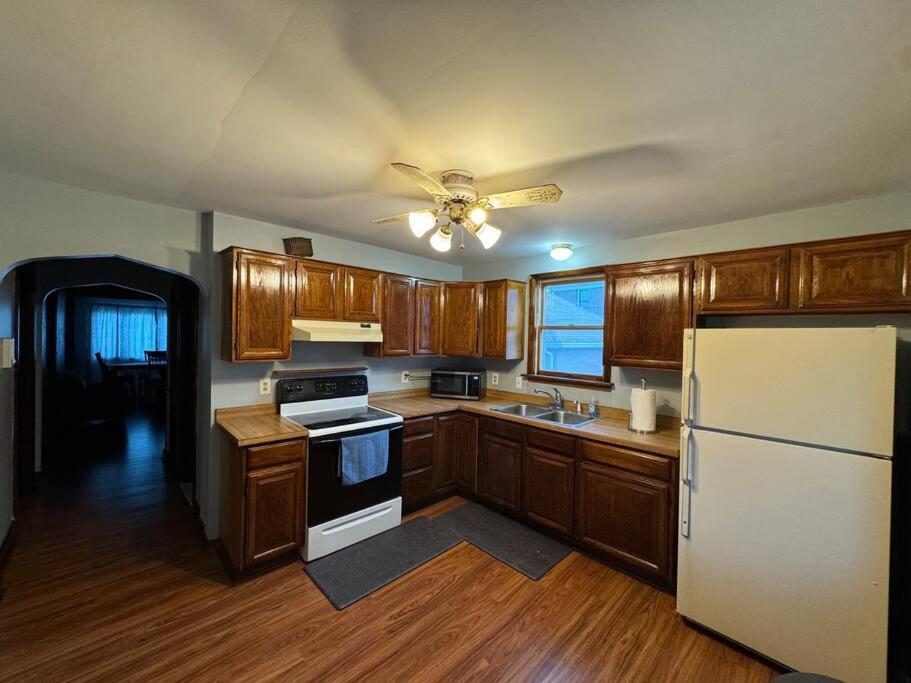 Apartament Comfy Getaway At Falls! Niagara Falls Zewnętrze zdjęcie